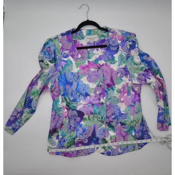 Floral 3/4" Blazer with bling buttons - Picture 7 of 8